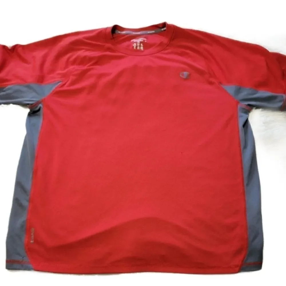 Champion shirt - Picture 1 of 5